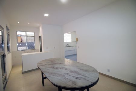 Casa para alugar com 115m², 3 quartos e 2 vagasCopa