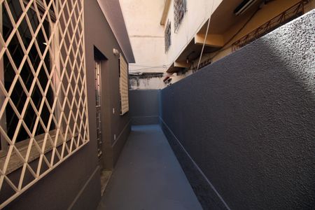 Casa para alugar com 115m², 3 quartos e 2 vagasCorredor lateral