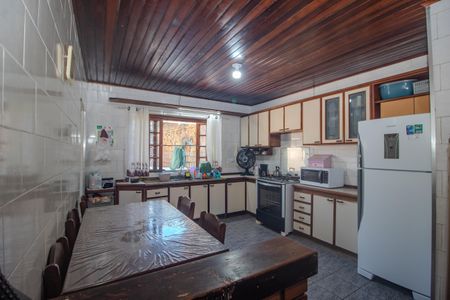 Casa à venda com 90m², 3 quartos e sem vaga Casa à venda com 90m², 3 quartos e sem vagaCozinha