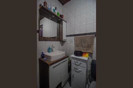 Casa à venda com 90m², 3 quartos e sem vaga Casa à venda com 90m², 3 quartos e sem vagaBanheiro