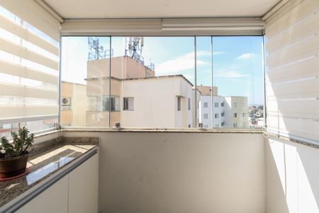 Apartamento à venda com 61m², 2 quartos e 1 vagaVaranda 