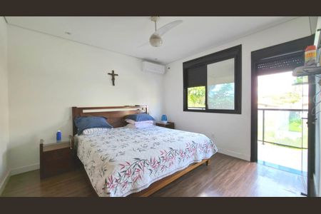 Casa de condomínio à venda com 204m², 4 quartos e 4 vagas