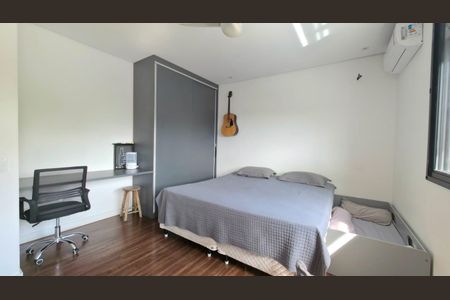Casa de condomínio à venda com 204m², 4 quartos e 4 vagas