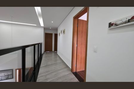 Casa de condomínio à venda com 204m², 4 quartos e 4 vagas