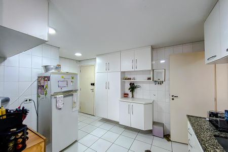 Apartamento à venda com 122m², 3 quartos e 3 vagasCozinha