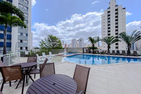 Apartamento à venda com 122m², 3 quartos e 3 vagasÁrea comum - Piscina