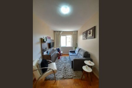 Sala de apartamento para alugar com 1 quarto, 40m² em Vila Ipiranga, Porto Alegre