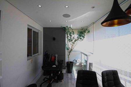 Apartamento à venda com 62m², 2 quartos e 1 vagaVaranda