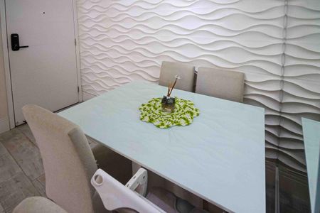 Apartamento à venda com 62m², 2 quartos e 1 vagaSala de Jantar