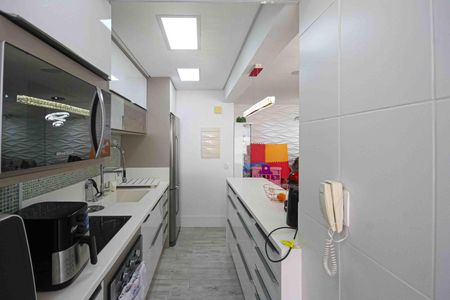 Apartamento à venda com 62m², 2 quartos e 1 vagaCozinha