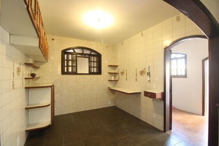 Casa à venda com 360m², 4 quartos e 2 vagasCozinha