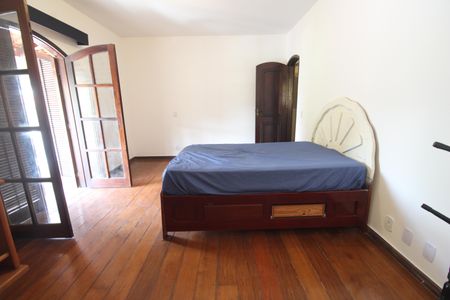 Casa à venda com 360m², 4 quartos e 2 vagasSuíte 1
