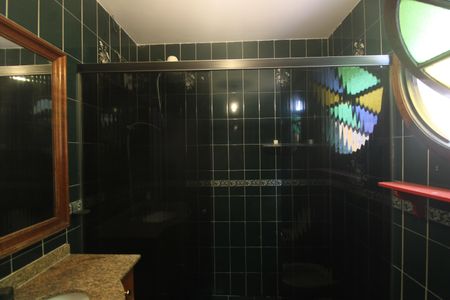 Casa à venda com 360m², 4 quartos e 2 vagasBanheiro social