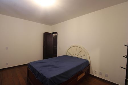 Casa à venda com 360m², 4 quartos e 2 vagasSuíte 1