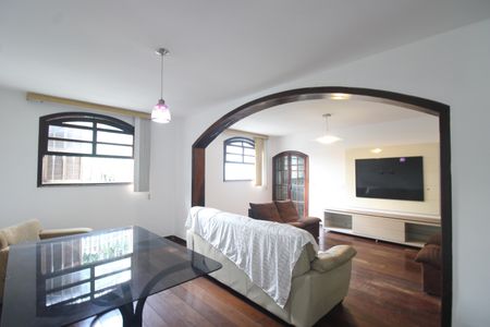 Sala de casa à venda com 4 quartos, 360m² em Taquara, Rio de Janeiro