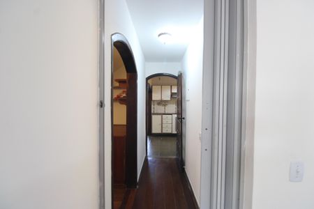 Casa à venda com 360m², 4 quartos e 2 vagasSala - Corredor