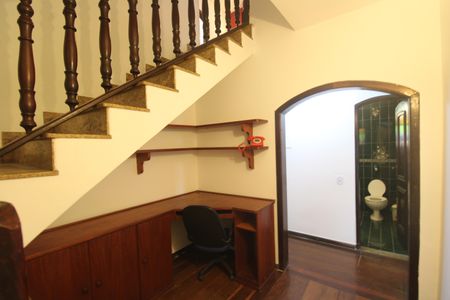 Casa à venda com 360m², 4 quartos e 2 vagasSala - Hall