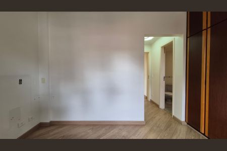 Apartamento à venda com 85m², 3 quartos e 2 vagas Apartamento à venda com 85m², 3 quartos e 2 vagasSuíte