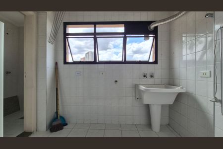 Apartamento à venda com 85m², 3 quartos e 2 vagas Apartamento à venda com 85m², 3 quartos e 2 vagasLavanderia