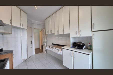 Apartamento à venda com 85m², 3 quartos e 2 vagas Apartamento à venda com 85m², 3 quartos e 2 vagasCozinha
