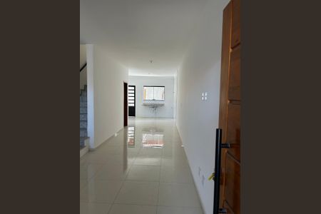 Casa à venda com 3 quartos, 133m² em Vila Domitila, São Paulo
