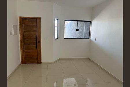 Casa à venda com 3 quartos, 133m² em Vila Domitila, São Paulo