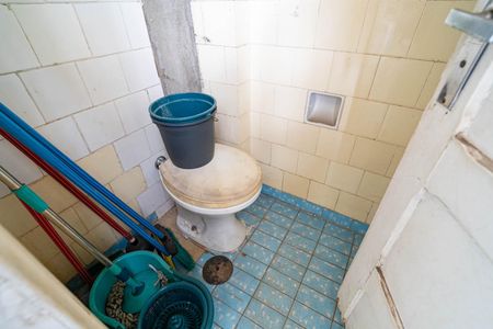 Apartamento à venda com 192m², 4 quartos e sem vagaBanheiro de serviço