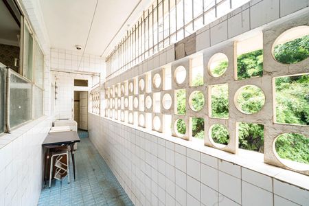 Apartamento à venda com 192m², 4 quartos e sem vagaÁrea de Serviço