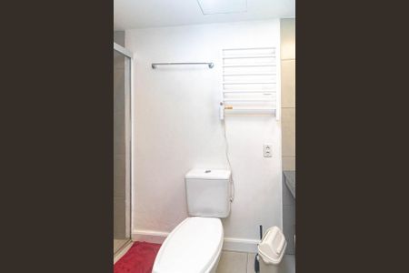 Banheiro de apartamento para alugar com 1 quarto, 36m² em Centro Histórico, Porto Alegre