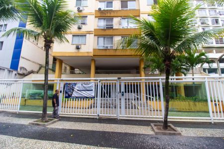 Apartamento para alugar com 87m², 2 quartos e 1 vaga Apartamento para alugar com 87m², 2 quartos e 1 vagaFachada