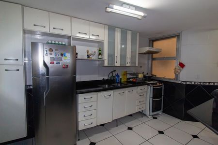 Apartamento para alugar com 87m², 2 quartos e 1 vaga Apartamento para alugar com 87m², 2 quartos e 1 vagaCozinha e Área de Serviço