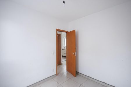 Quarto 2 de apartamento para alugar com 2 quartos, 45m² em Piracangágua (chácara Flórida), Taubaté