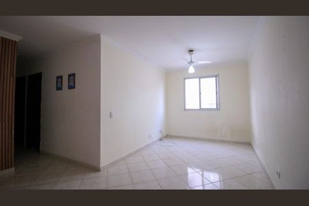 Sala de apartamento para alugar com 3 quartos, 72m² em Vila Bancaria, São Paulo