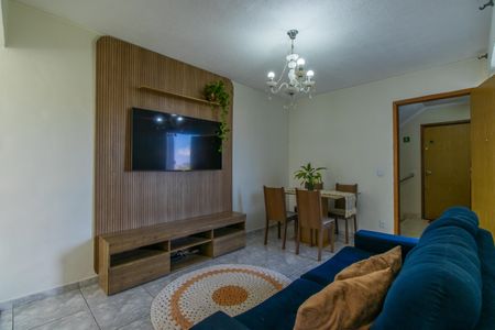 Sala de apartamento para alugar com 2 quartos, 47m² em Jardim Isis, Cotia