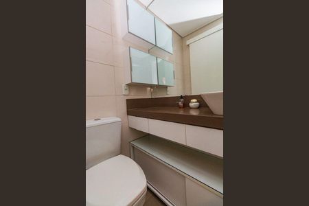 Apartamento para alugar com 71m², 2 quartos e 1 vagaBanheiro 