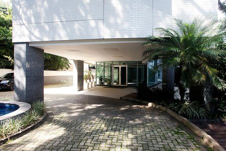Apartamento à venda com 98m², 1 quarto e 2 vagasFachada