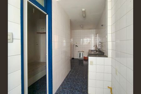 Apartamento à venda com 76m², 2 quartos e 1 vagaÁrea de Serviço