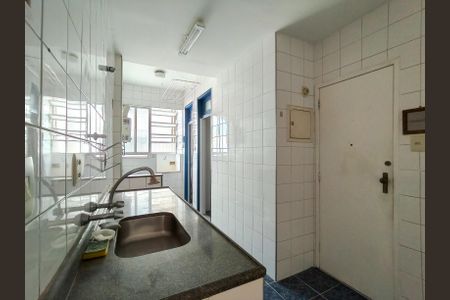 Apartamento à venda com 76m², 2 quartos e 1 vagaCozinha