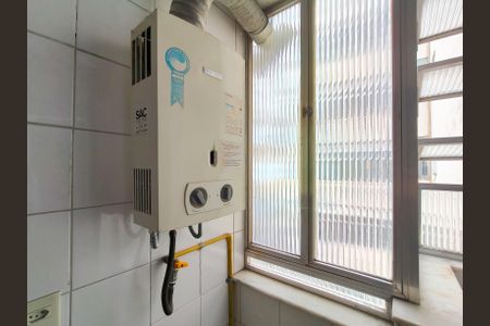 Apartamento à venda com 76m², 2 quartos e 1 vagaÁrea de Serviço