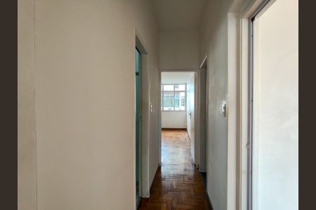 Apartamento à venda com 76m², 2 quartos e 1 vagaCorredor