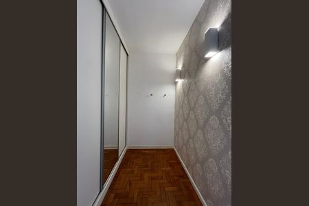 Apartamento à venda com 114m², 3 quartos e sem vaga Apartamento à venda com 114m², 3 quartos e sem vagaCloset