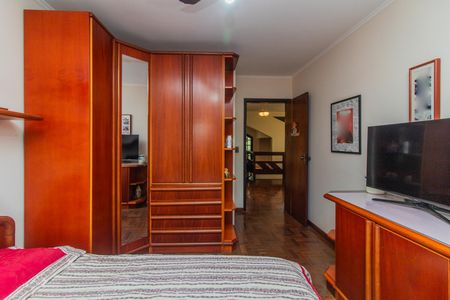 Casa à venda com 273m², 3 quartos e 4 vagasQuarto 2