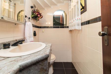 Casa à venda com 273m², 3 quartos e 4 vagasLavabo