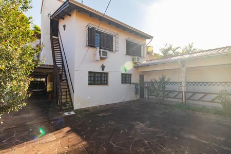 Casa à venda com 273m², 3 quartos e 4 vagasQuintal