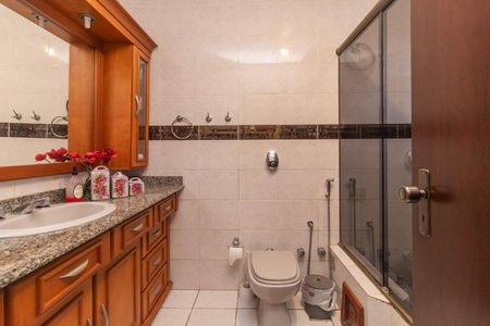 Casa à venda com 273m², 3 quartos e 4 vagasBanheiro do Quarto 3