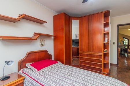 Casa à venda com 273m², 3 quartos e 4 vagasQuarto 2