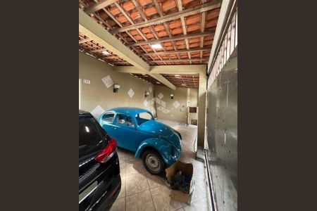 Casa à venda com 200m², 3 quartos e 5 vagas