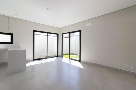 Sala de casa à venda com 4 quartos, 173m² em Parque Taquaral, Campinas