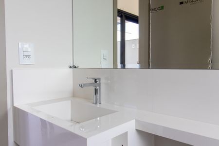 Casa à venda com 173m², 4 quartos e 3 vagasBanheiro da Suíte 2