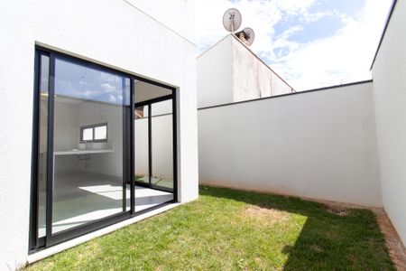 Casa à venda com 173m², 4 quartos e 3 vagasÁrea externa